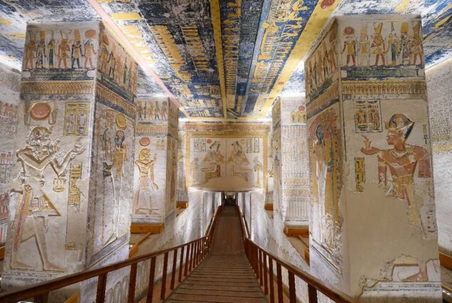 Over Day Luxor Queens ( By Bus)